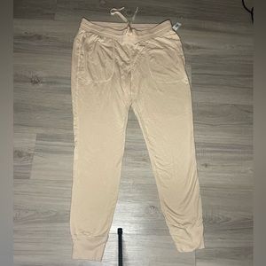 Amazon Essentials Womens Tan Beige Pull On Pants Athleisure Size M